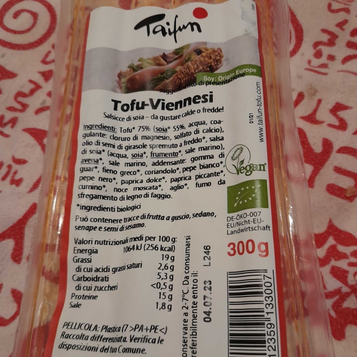 photo of Taifun TOFU VIENNESI shared by @valery10 on  21 May 2023 - review