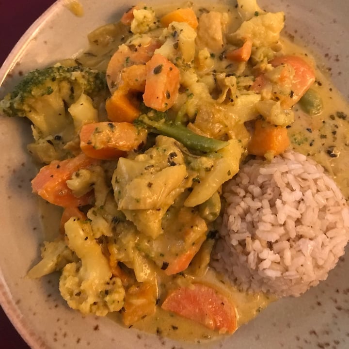 photo of Biocenter Menestra de verduras y heura al curry con leche de coco y arroz integral shared by @corinnata on  04 Mar 2023 - review