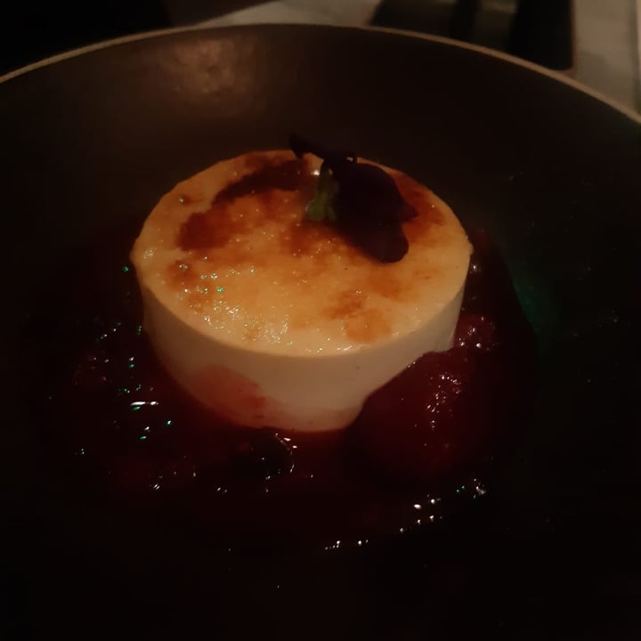 photo of Mildreds Restaurant crème brúlèe, wild blueberry, shortbread crumbs shared by @jessicarebeg on  27 Feb 2023 - review