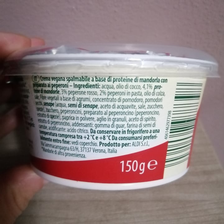 photo of Just Veg! (ALDI Italy) Vegan spread sweet pepper shared by @valevalentina on  27 Mar 2023 - review