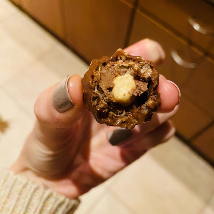 photo of LoveRaw Nutty Choco Balls shared by @beckyyy on  13 Jul 2023 - review