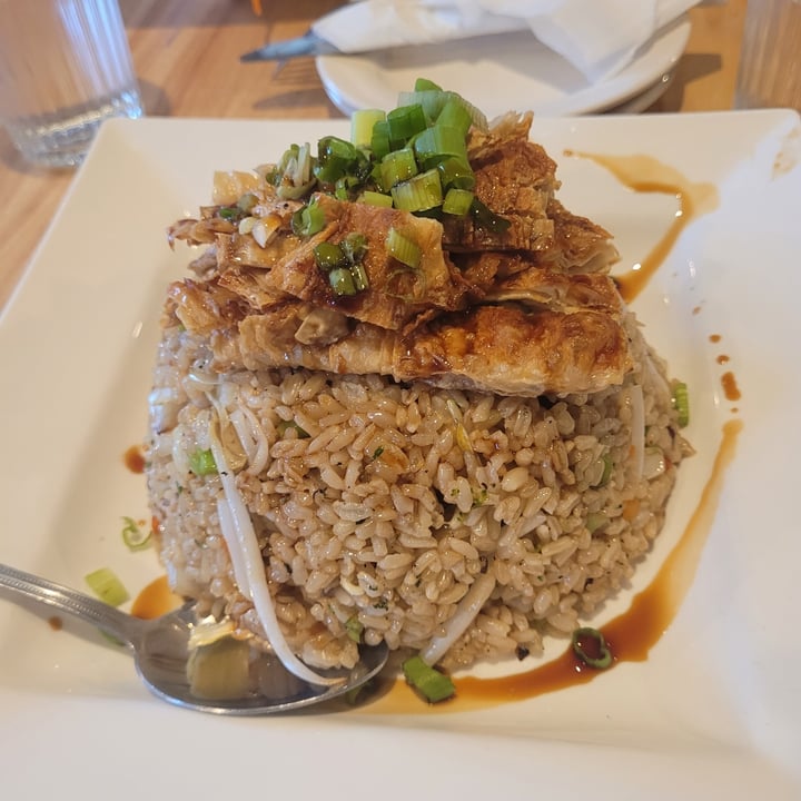 photo of Alice & Friends' Vegan Kitchen Golden Yuba Fried Rice shared by @yourfriendjen on  05 Aug 2023 - review