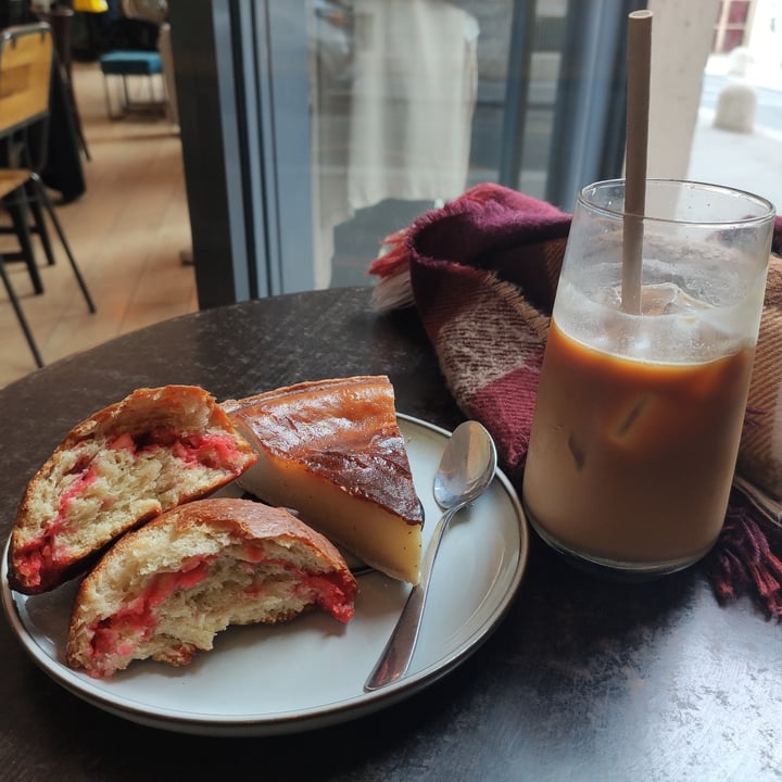 photo of Zoï Brioche Praline shared by @cam-c on  27 Feb 2023 - review