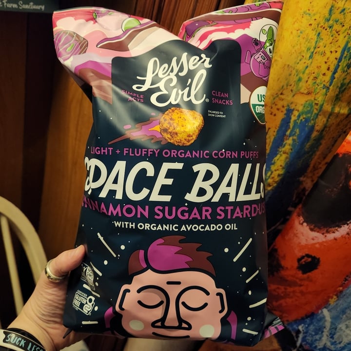 photo of Lesser Evil Snacks Space Balls Cinnamon Sugar Stardust shared by @theveganwitch13 on  22 Mar 2023 - review