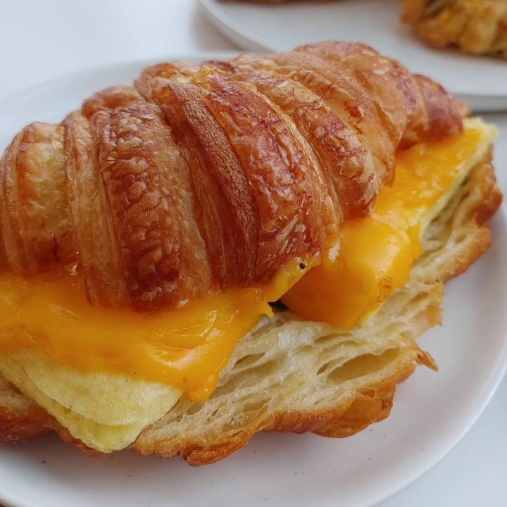 photo of To Live For Bakery & Cafe Breakfast Croissant shared by @jenniferchou on  18 Feb 2023 - review