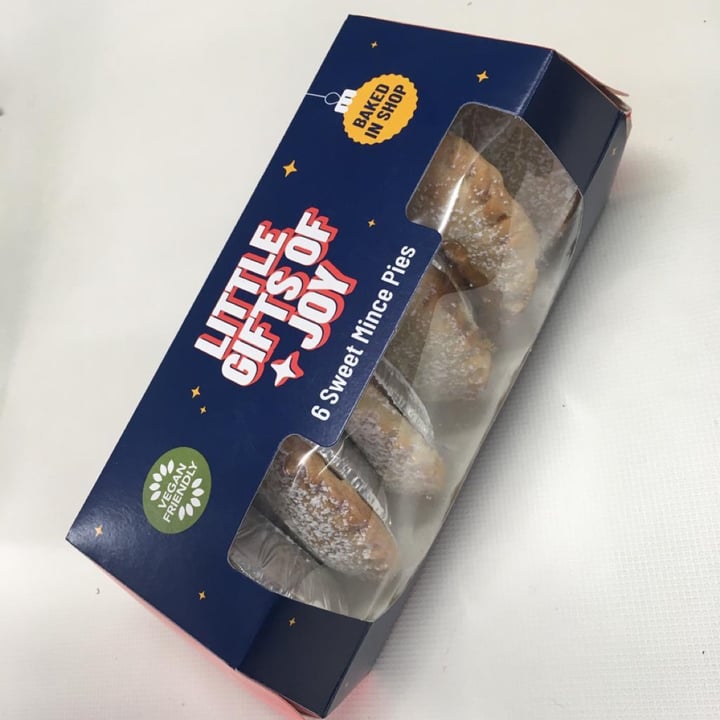photo of Greggs Mince Pies shared by @salsedine on  12 Jan 2023 - review