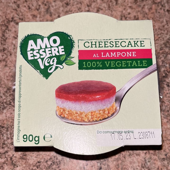 photo of Amo Essere Veg cheesecake al lampone - 100% vegetale shared by @cinnamontroll on  15 Apr 2023 - review