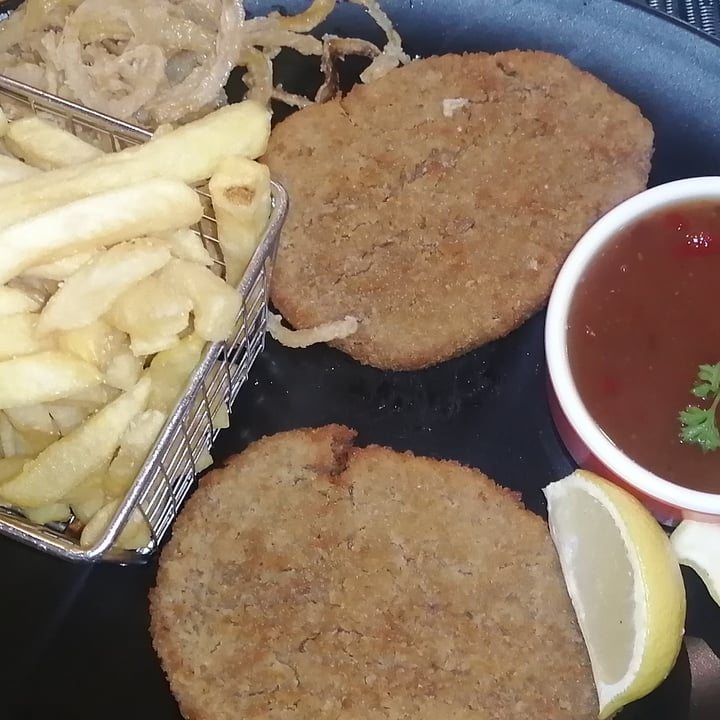 photo of Alaska Spur Steak Ranch Vegan Shnitzels shared by @kaytiekoo on  03 Feb 2023 - review