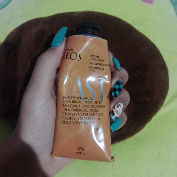 photo of Natura Castanha crema para manos shared by @mayyani on  01 Apr 2023 - review