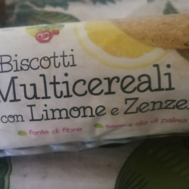 photo of Vivibio Biscotti Multicereali Limone E Zenzero shared by @rasty420 on  02 Apr 2023 - review