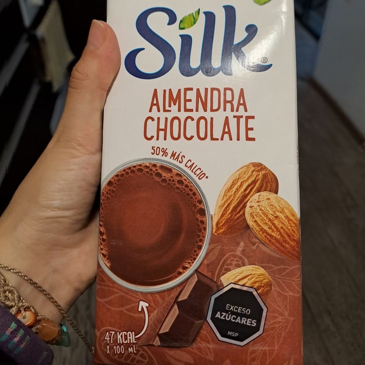 photo of Silk Alimento líquido sabor almendra chocolate shared by @luzmazcur on  25 Mar 2023 - review
