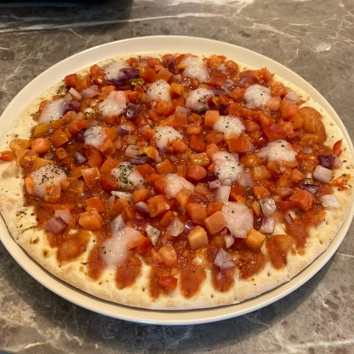 photo of Vemondo Vegan Pizza Bruschetta shared by @franocciola on  23 May 2023 - review