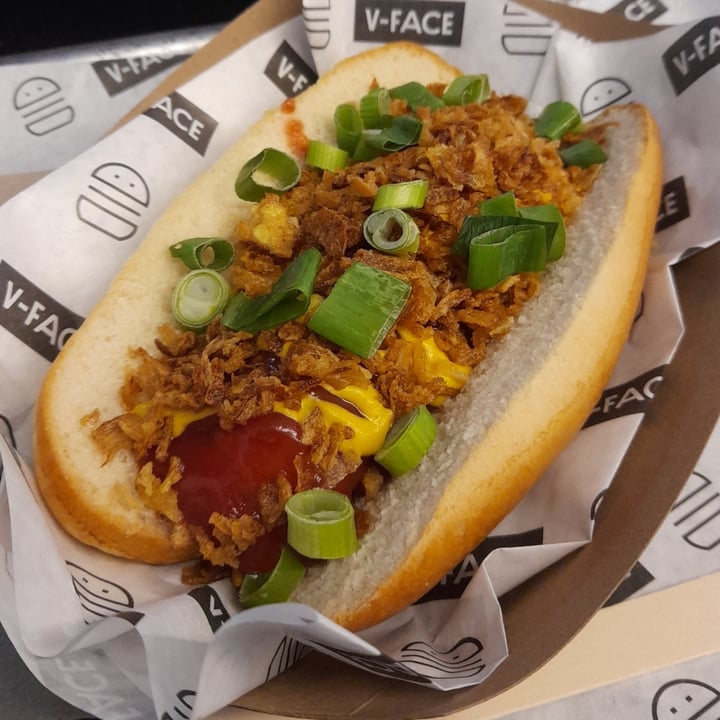 photo of V-Face vegan hot dog shared by @venerableveganvirtue on  19 Feb 2023 - review