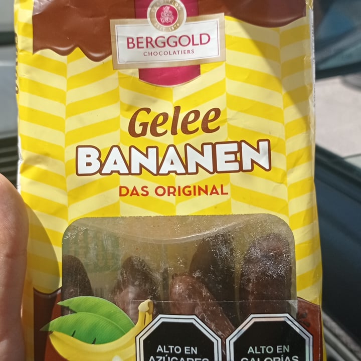 photo of Berggold Chocolatiers Bombones de Chocolate Plátano shared by @elizabetho on  29 Jan 2023 - review