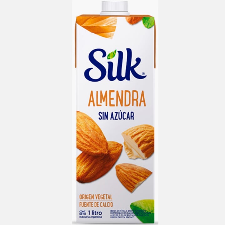 photo of Silk Leche de Almendras sin Azúcar shared by @laraconi on  18 May 2023 - review