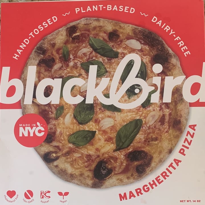 photo of Blackbird Foods Hand-tossed Pizza Margherita shared by @vluxemagazine on  02 Jun 2023 - review