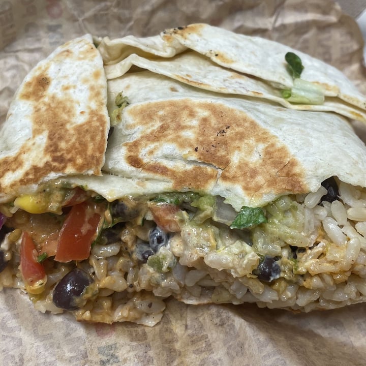 photo of Quesada Burritos & Tacos Vegan Burrito shared by @geurda20 on  08 Mar 2023 - review