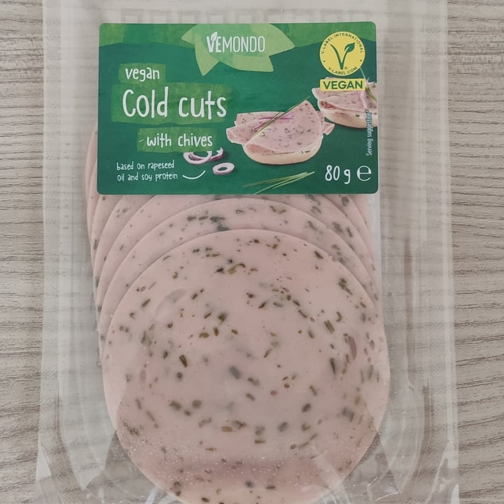 photo of Vemondo cold cuts with chives shared by @semidichia on  03 Aug 2023 - review