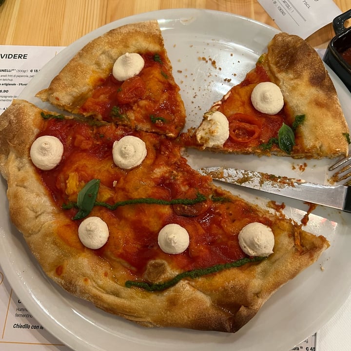 photo of Pit'sa pizza "la regina di cuori" shared by @dinolau97 on  03 Apr 2023 - review