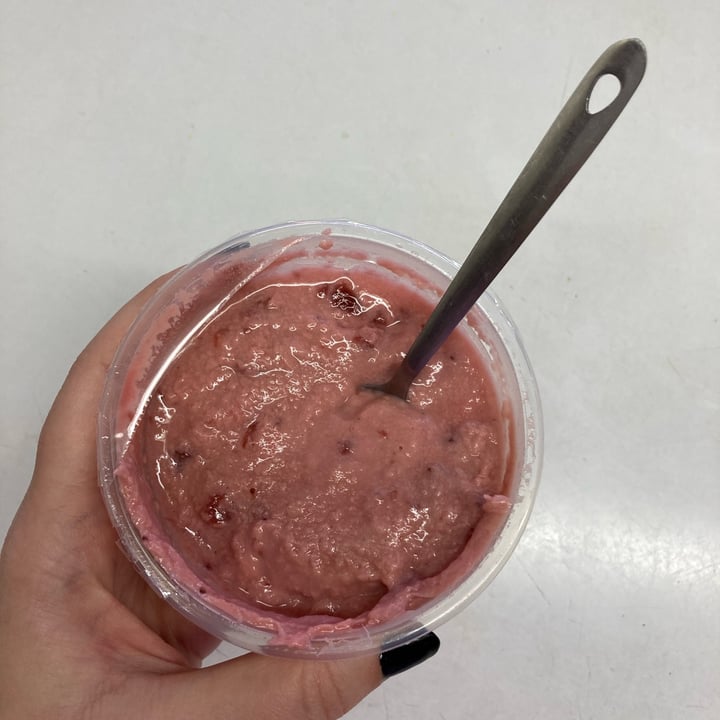 photo of Urban Vegan Cultured Cashew Cream Greekstyle Yoghurt Alternative Strawberry shared by @catherinews on  05 Apr 2023 - review