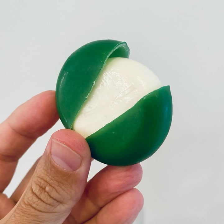 photo of Babybel Plant-Based Plant-Based Cheese Alternative  shared by @mikelpro on  07 May 2023 - review