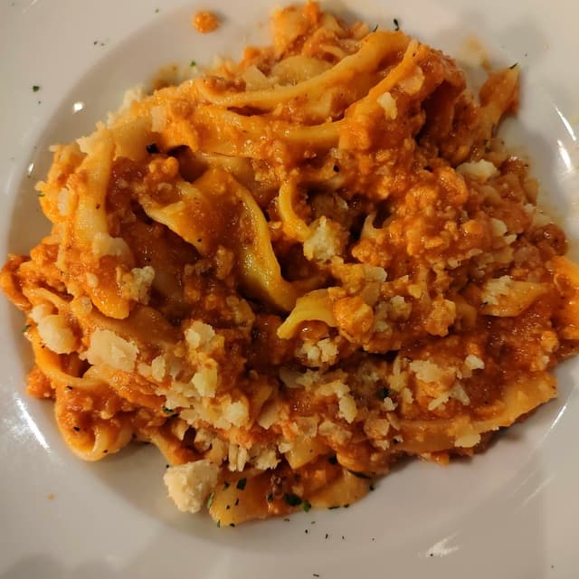 Photo of the dish “tagliatelle al ragú di soia”