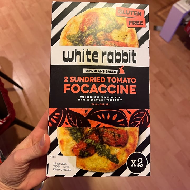 photo of The White Rabbit Sundried Tomato Focaccine shared by @fraulicia on  07 Apr 2023 - review