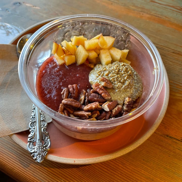 photo of The Rose Establishment Overnight Oats shared by @ekelcem on  13 Feb 2023 - review