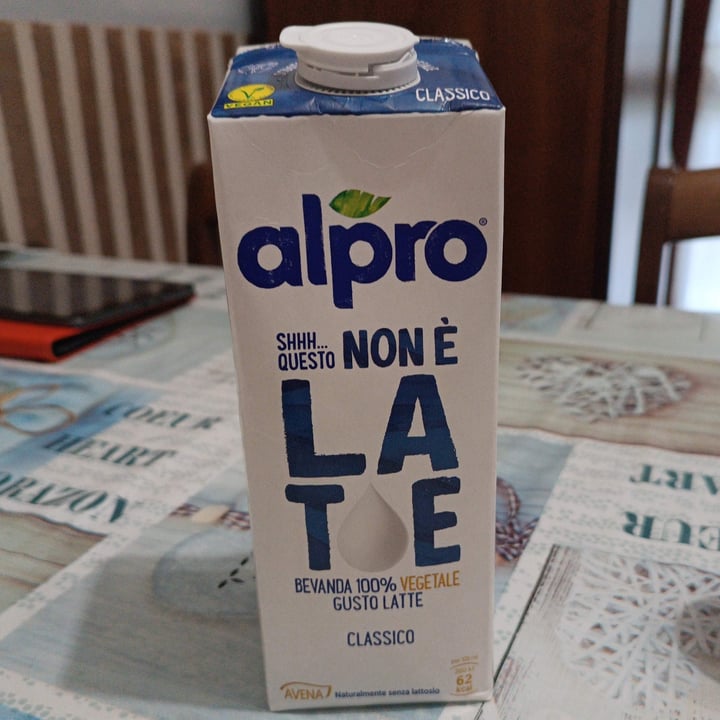photo of Alpro Alpro Shh..Questo Non È Latte shared by @silvia90veg on  03 Jun 2023 - review