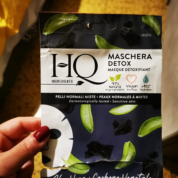 photo of HQ maschera detox aloe vera+carbone vegetale shared by @valentinacanepa on  06 Feb 2023 - review