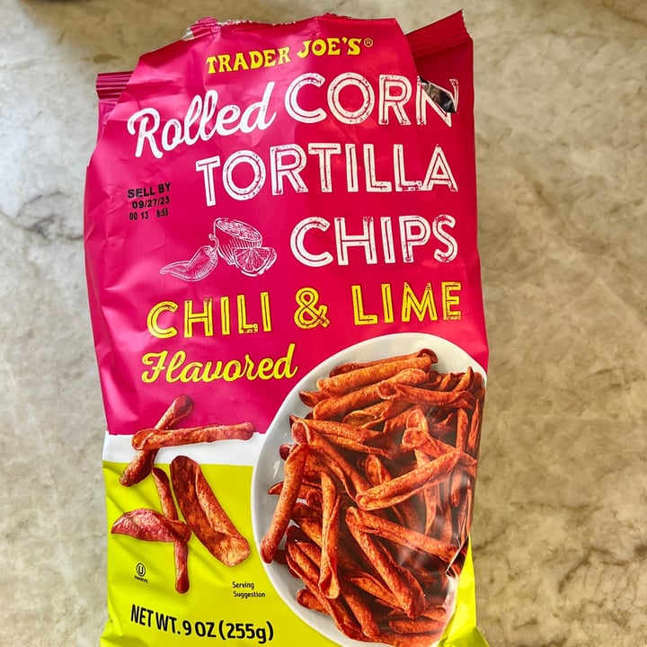 photo of Trader Joe's Corn Tortilla Chips Chili & Lime Flavored shared by @anabanana1 on  05 Apr 2023 - review