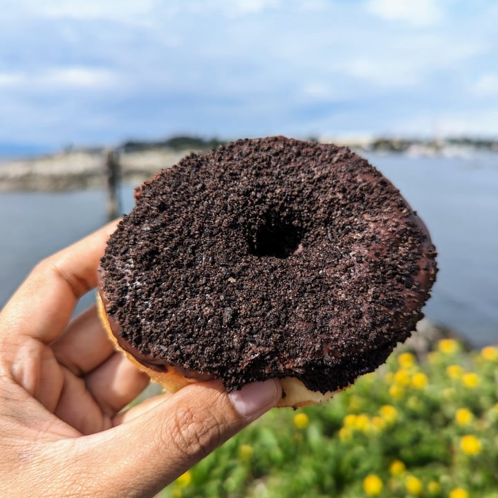 photo of Empire Donuts View Street Vegan Chocolate Oreo donut shared by @raffymabanag on  17 Jul 2023 - review
