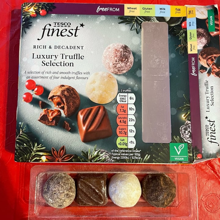 photo of Tesco Tesco finest Luxury Truffle Selection shared by @benji on  26 Dec 2022 - review