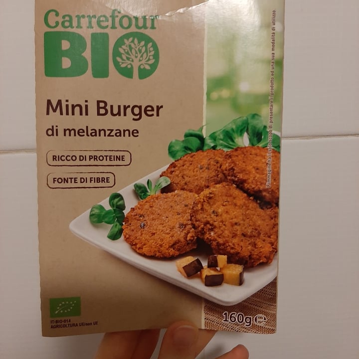 photo of Carrefour Bio mini burger di melanzane shared by @giuliaheart89 on  11 Jun 2023 - review