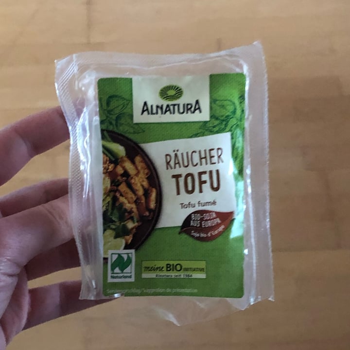photo of Alnatura Räucher Tofu shared by @evelynsarah on  03 Feb 2023 - review