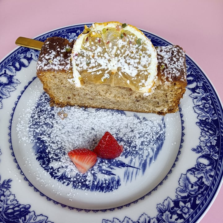 photo of Ziga Bar Lemon cake shared by @silviacoacci on  18 Jun 2023 - review