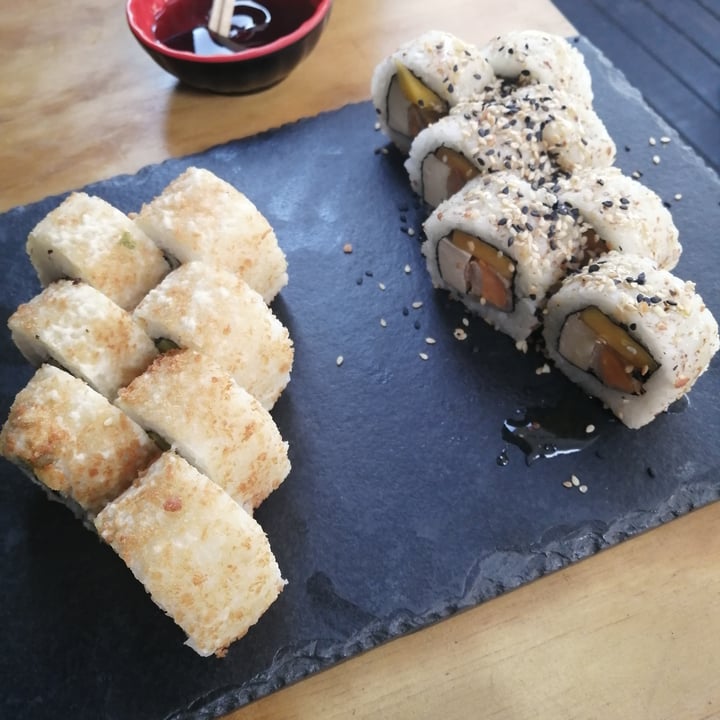 photo of Kambo Sushi Hot Almond shared by @nilia20 on  11 Jun 2023 - review