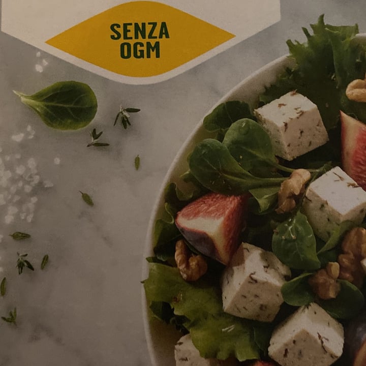 photo of Sojasun Tofu Alle Erbe shared by @ilarob on  31 Mar 2023 - review