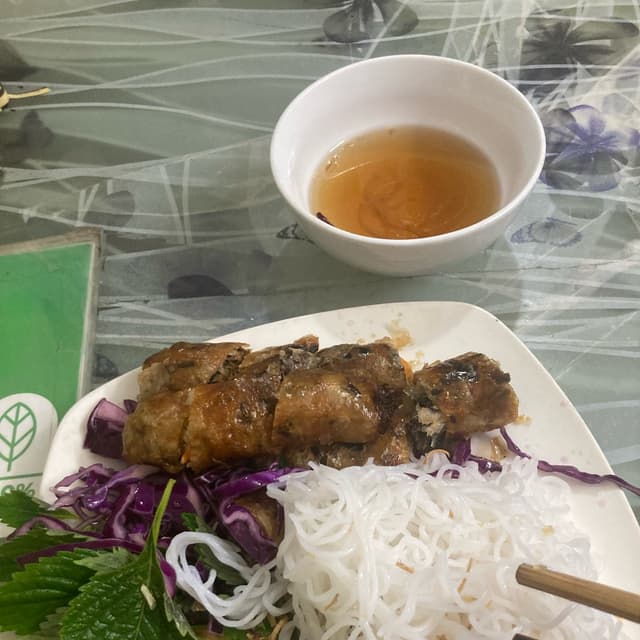 Photo of the dish “fried spring rolls noodles”