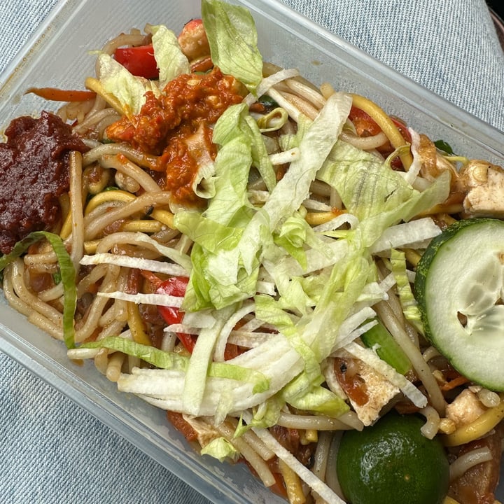 photo of Gokul Raas Vegetarian Restaurant Hokkien Mee shared by @browngirlvegan on  09 Mar 2023 - review