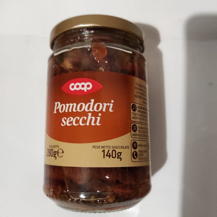 photo of Coop pomodori secchi sott'olio shared by @norissa on  01 Jan 2023 - review
