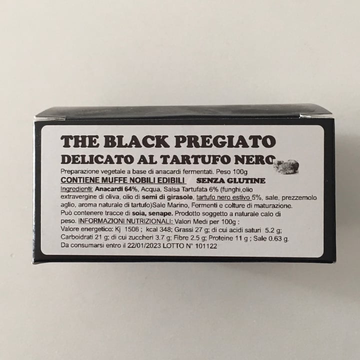 photo of Il CashewFicio the black pregiato al tartufo nero shared by @ddg on  01 Feb 2023 - review