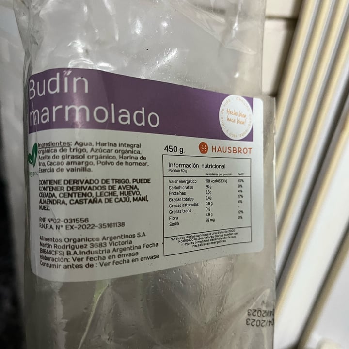 photo of Hausbrot budín marmolado shared by @anaacraveroo on  09 Apr 2023 - review