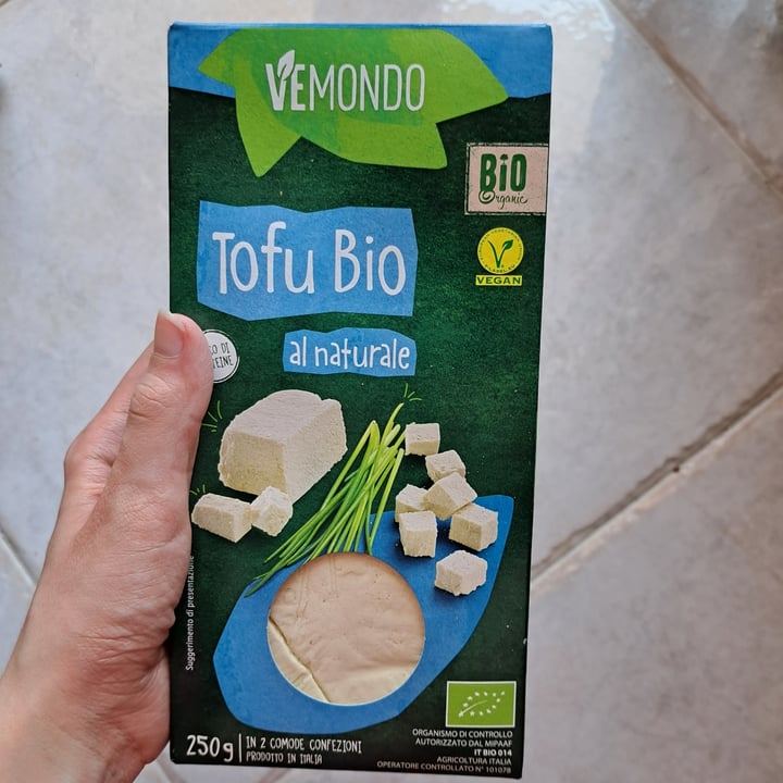 photo of Vemondo Tofu Bio al naturale shared by @giuliasmart on  13 Jul 2023 - review