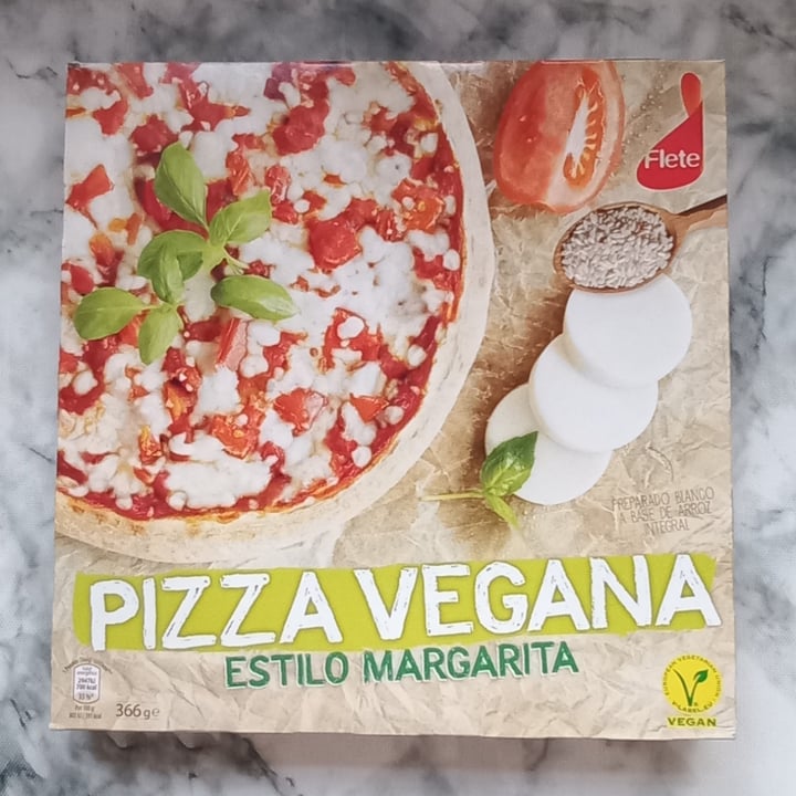 photo of Flete Pizza Vegana Estilo Margarita shared by @animalsvoices on  13 Aug 2023 - review