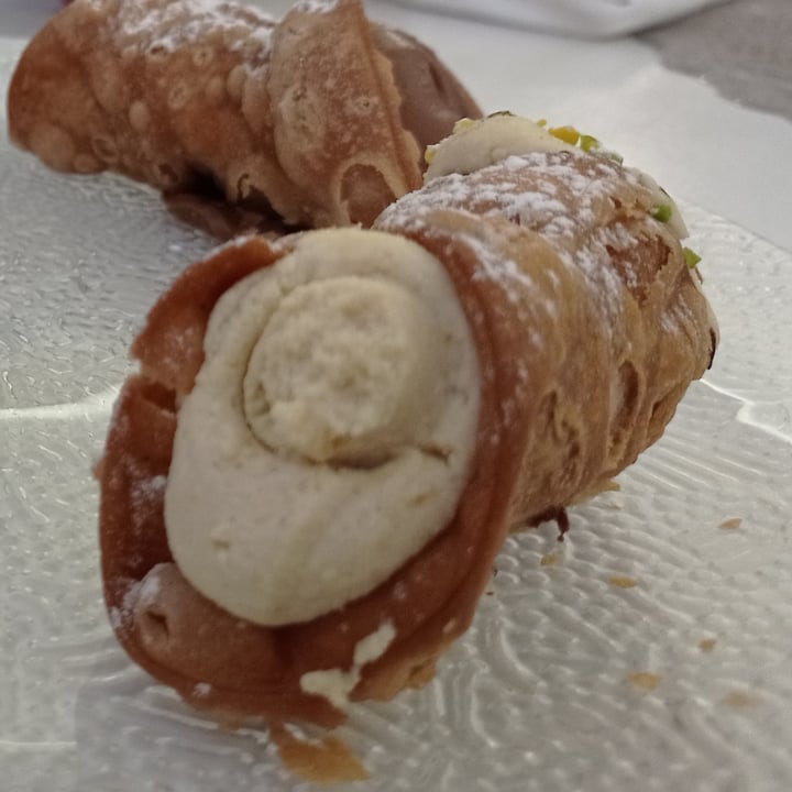 photo of MOON - Move Ortigia Out of Normality Cannolo shared by @albetty on  03 Mar 2023 - review