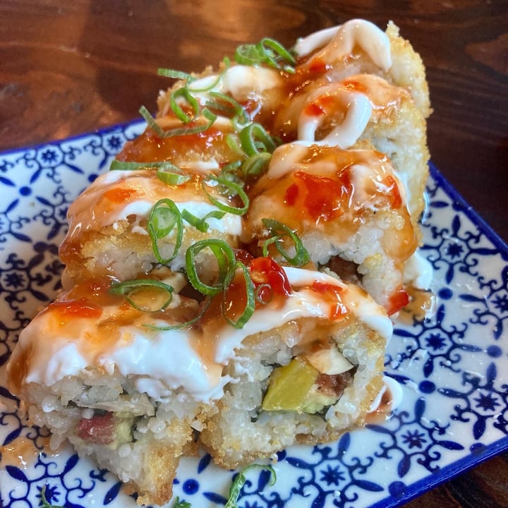 photo of Aiko Sushi (old Active Sushi On Bree) Mushroom Tempura shared by @ctveganreviews on  14 Dec 2022 - review