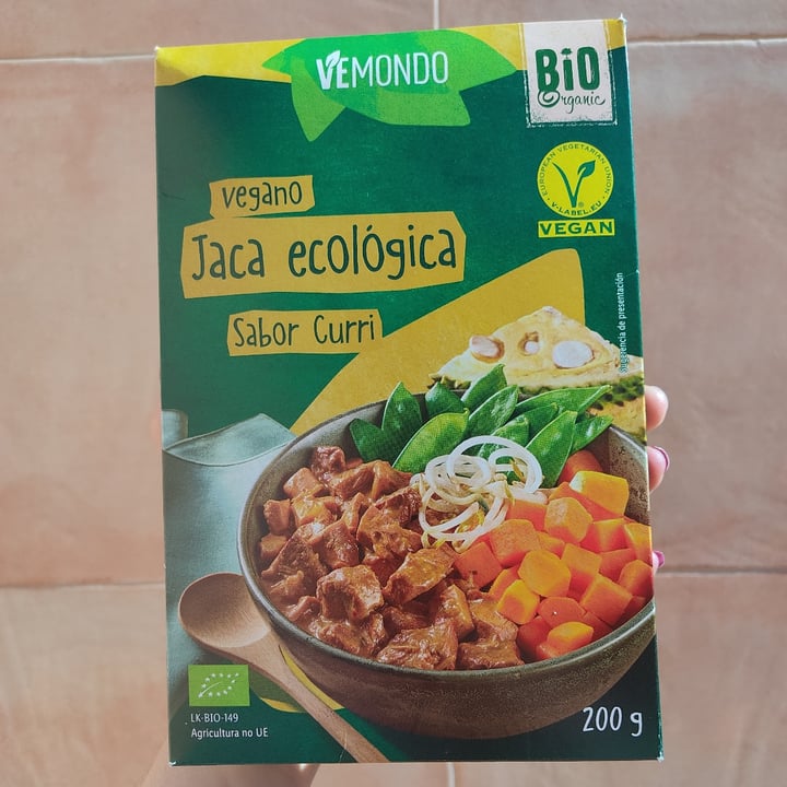 photo of Vemondo vegano jaca ecológica sabor curri shared by @anathelass on  01 Feb 2023 - review