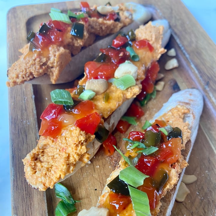 photo of SŌW Plated cashew Pimento cheese Crostinis shared by @vfct on  26 Mar 2023 - review