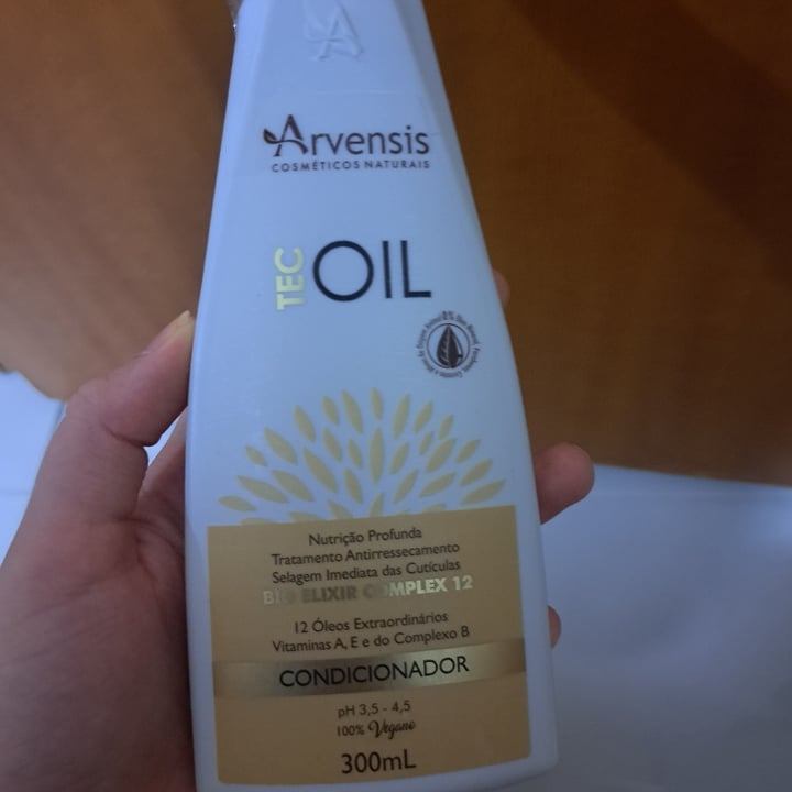 photo of Arvensis condicionador tec oil shared by @luisaeuu on  13 May 2023 - review